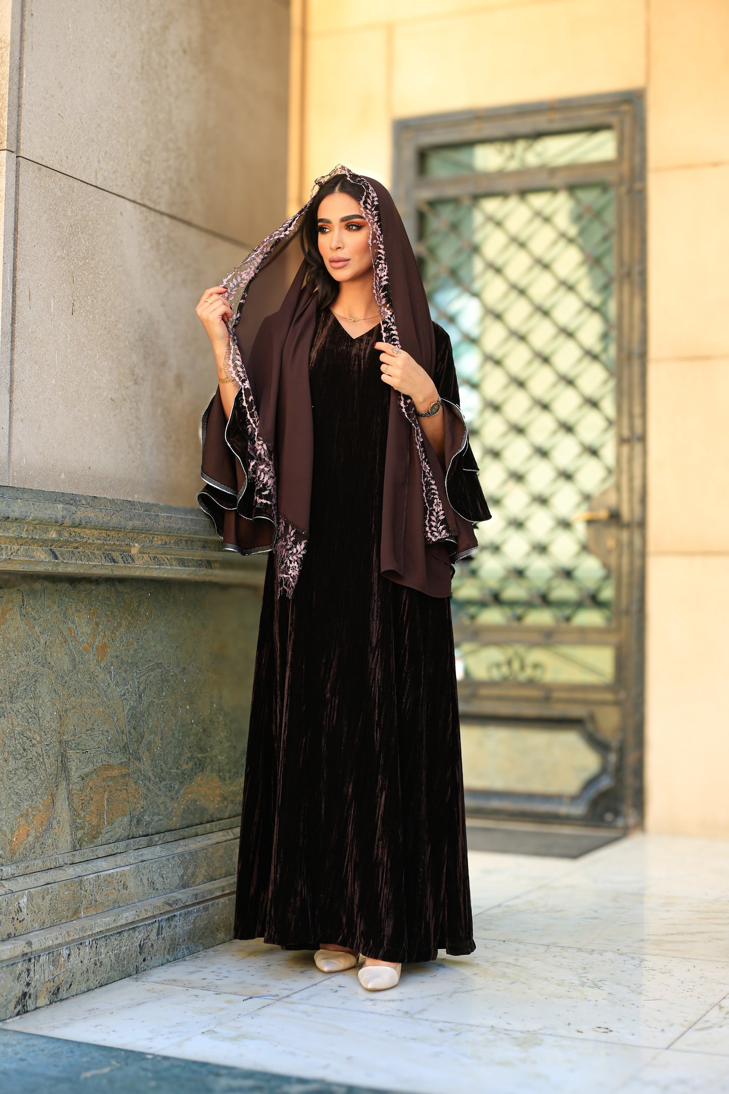 Lace & velvet